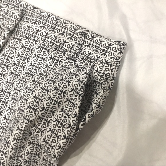 Kenar size 4 patterned black and white stretch pant - Picture 2 of 4